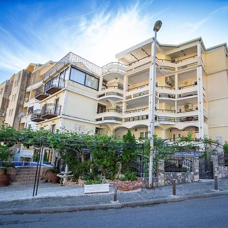 Saki Apartments Budua Esterno foto