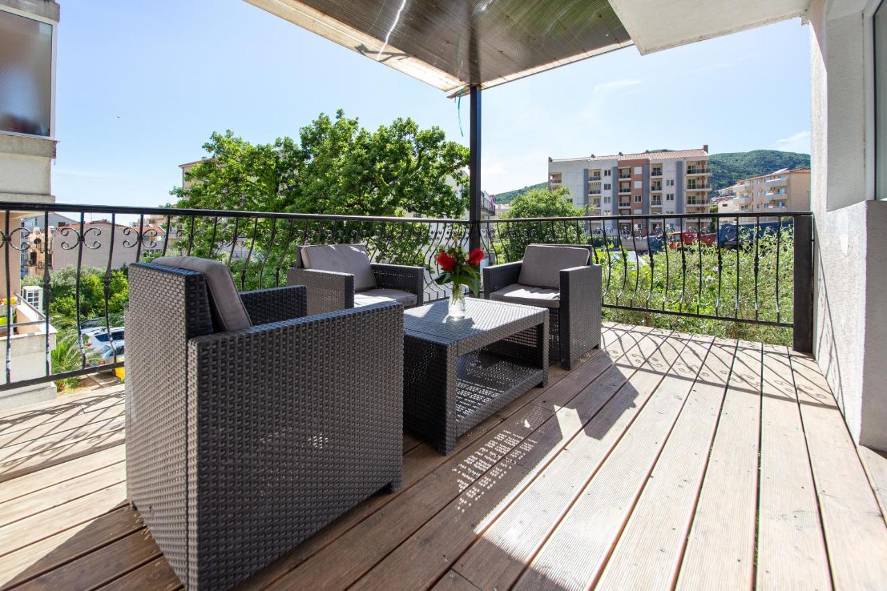 Saki Apartments Budua Esterno foto