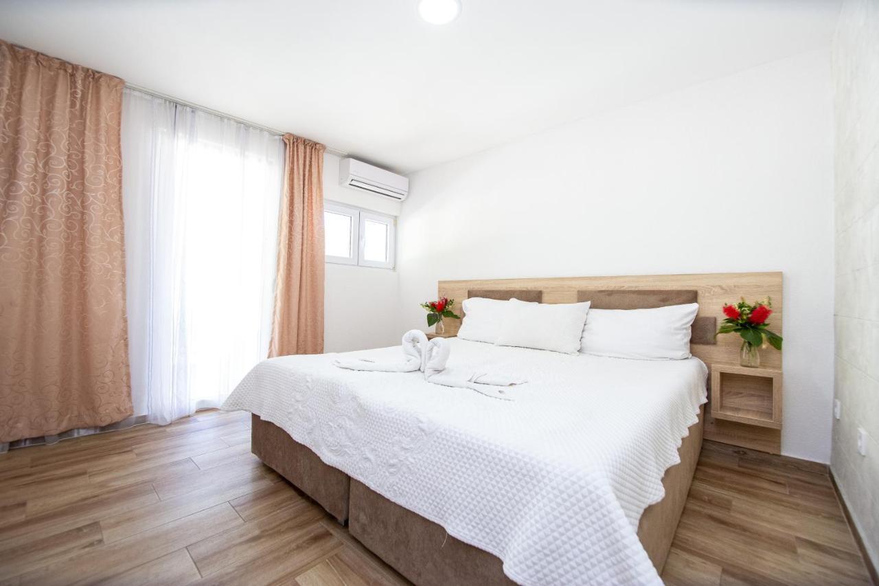 Saki Apartments Budua Esterno foto