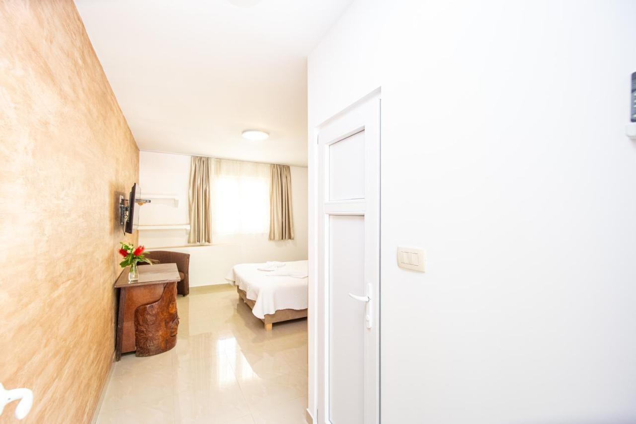 Saki Apartments Budua Esterno foto