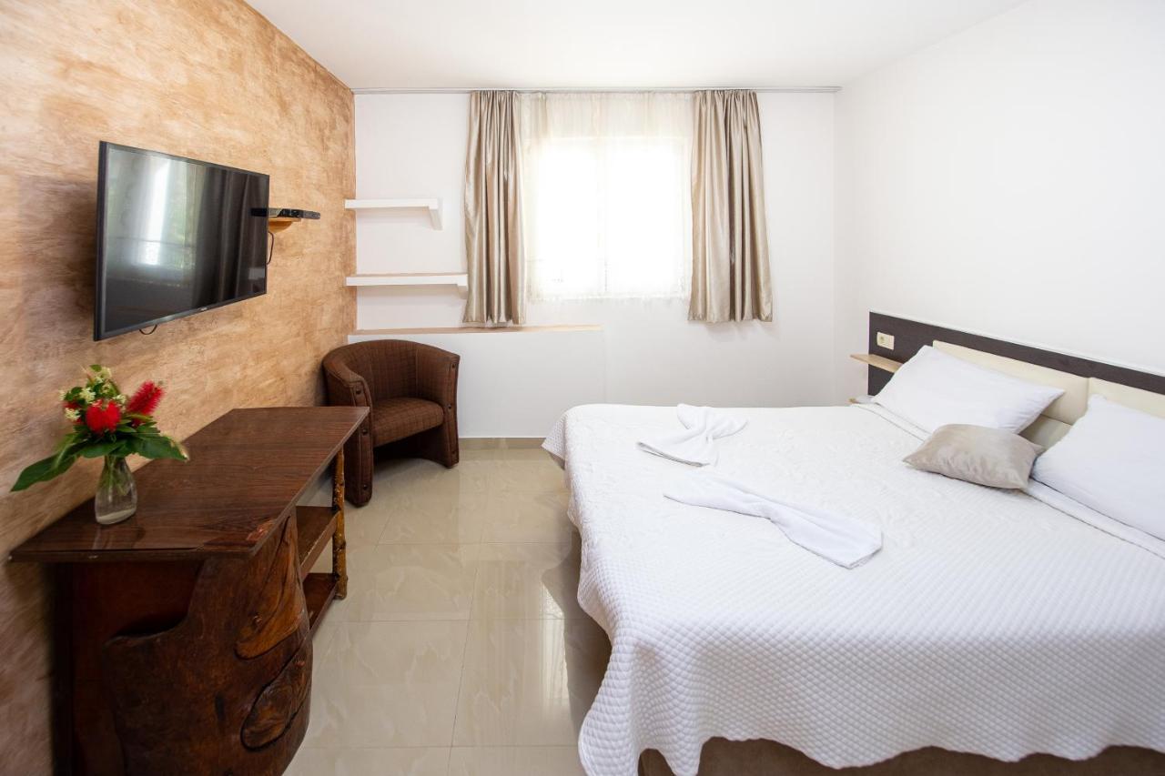Saki Apartments Budua Esterno foto