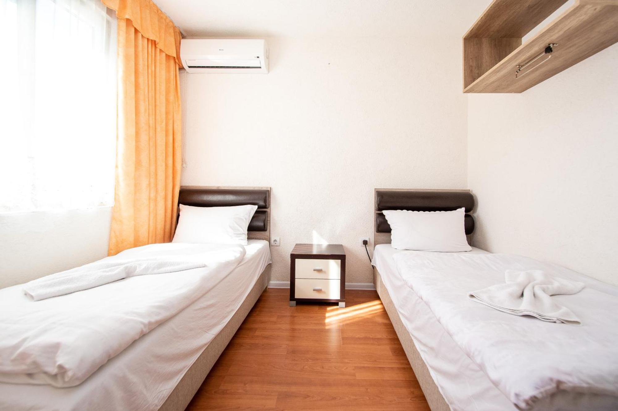 Saki Apartments Budua Esterno foto