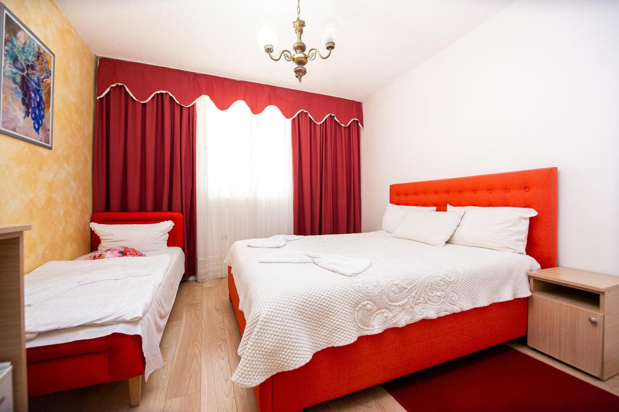 Saki Apartments Budua Esterno foto